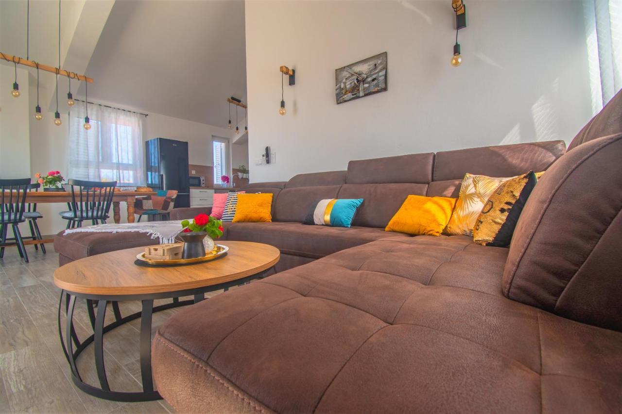 Olea Apartments Vir Eksteriør billede