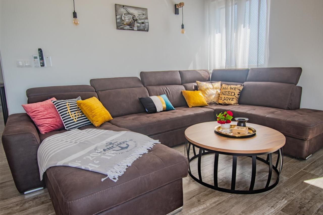 Olea Apartments Vir Eksteriør billede