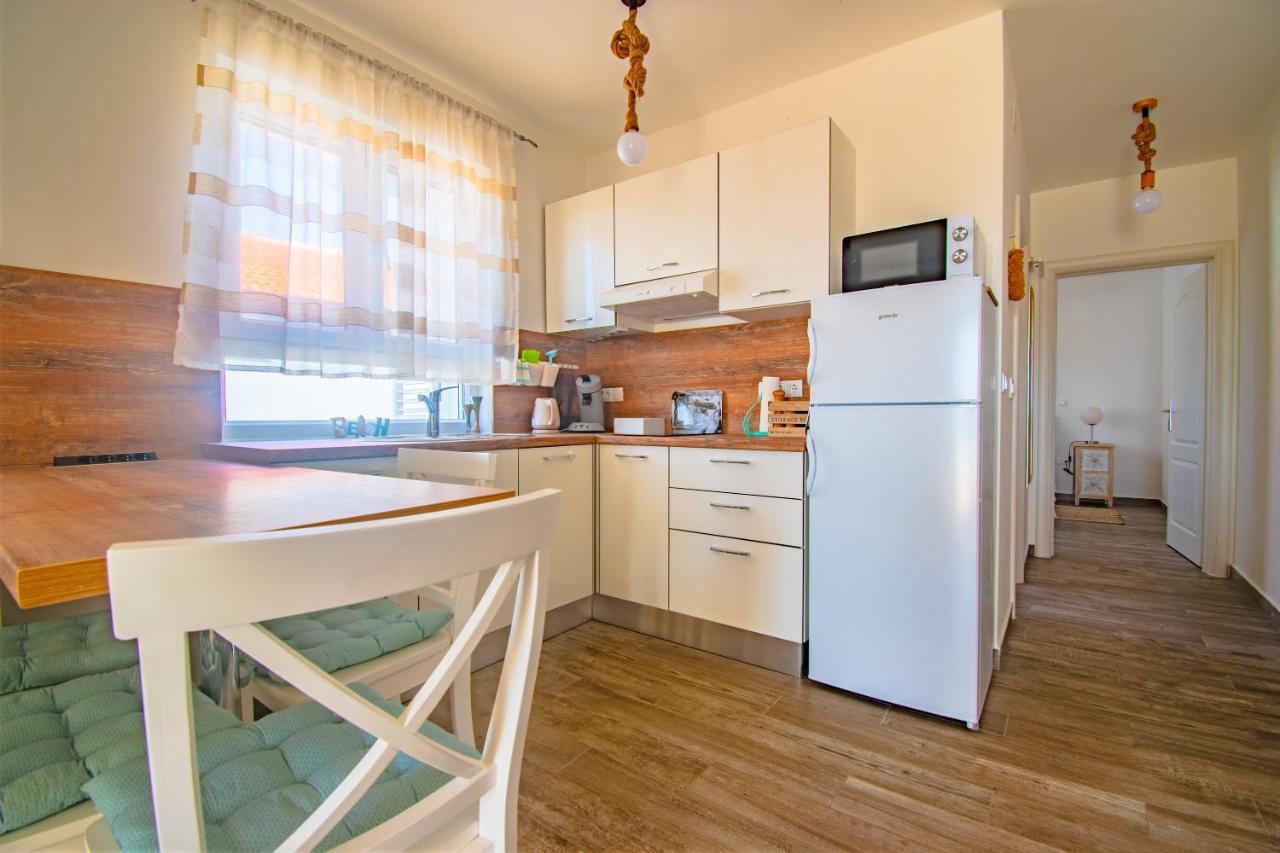 Olea Apartments Vir Eksteriør billede